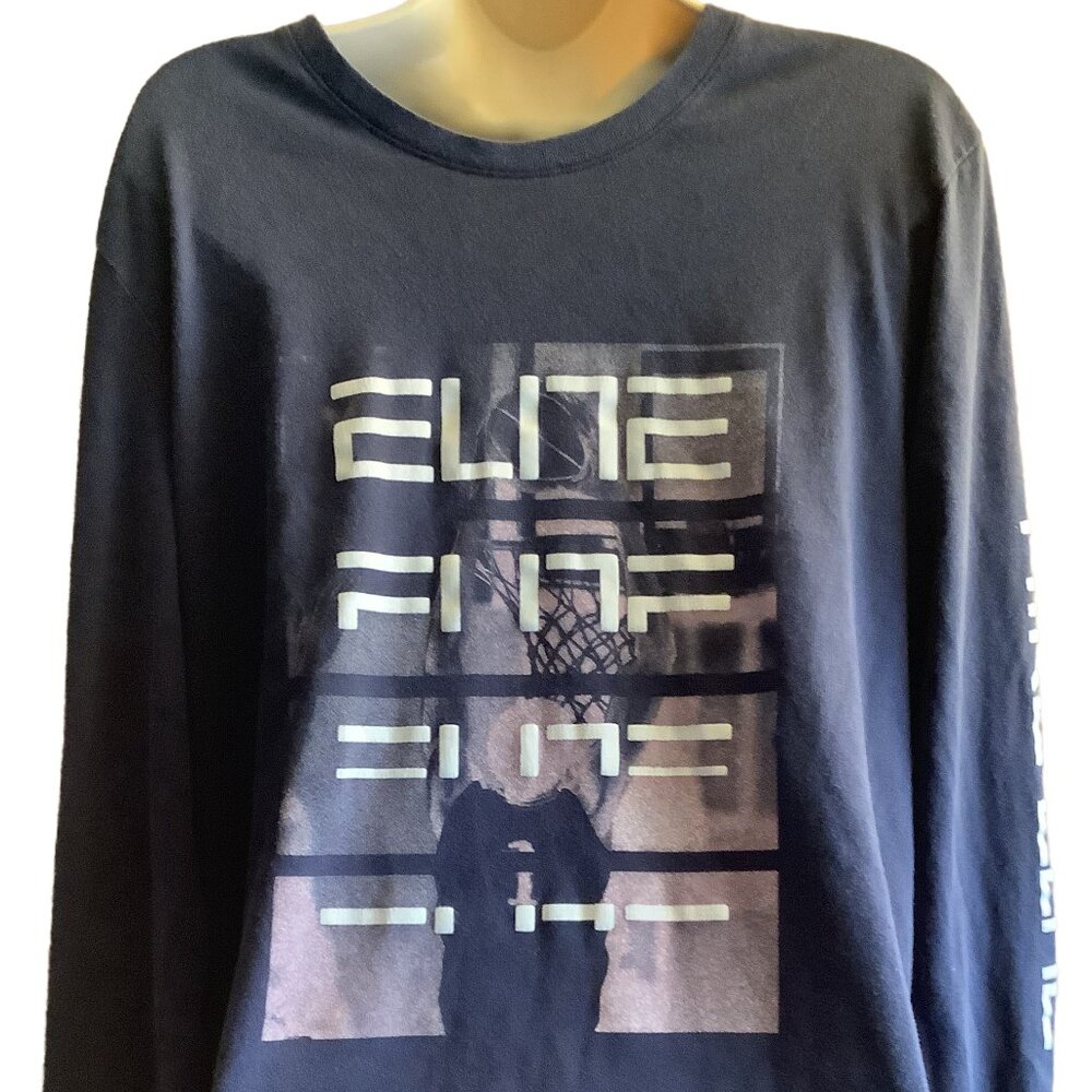 EUC Nike Long Sleeve Graphic T-Shirt Size: Large